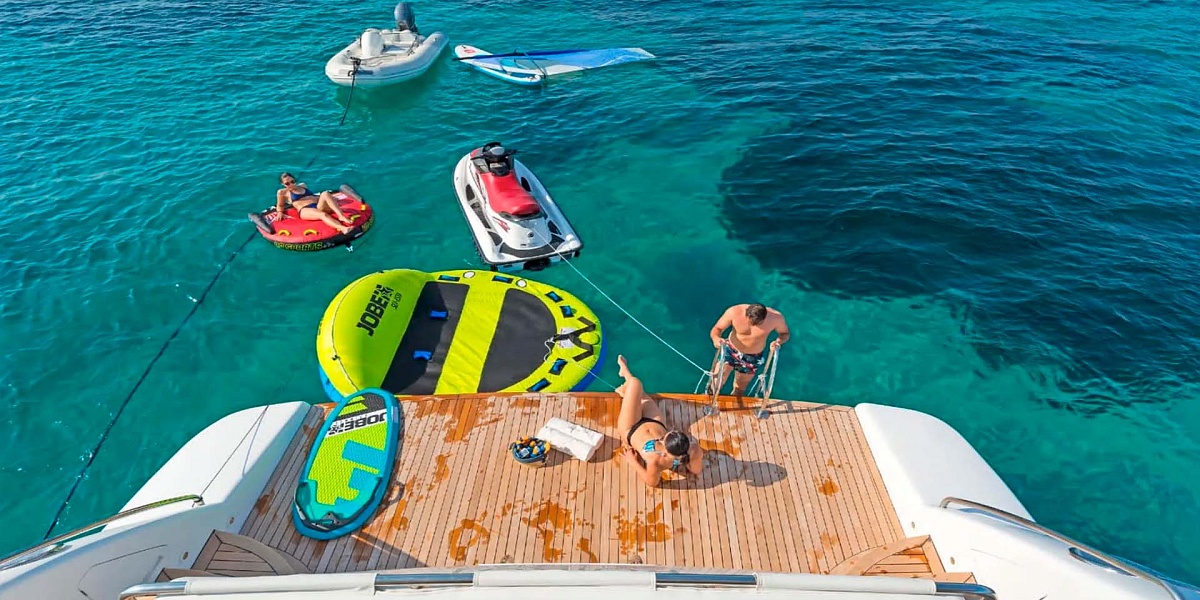 Аренда моторной яхты Falcon на Миконосе, Греция